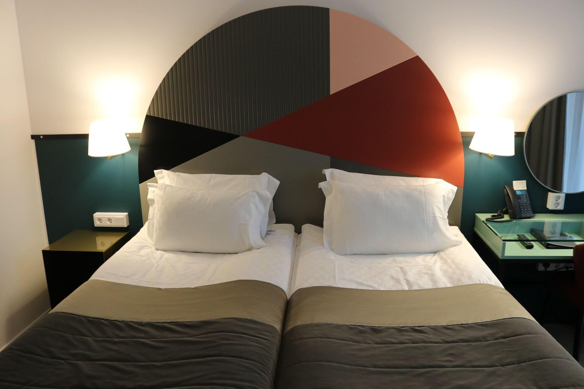 Elite Carolina Tower 4* Solna
