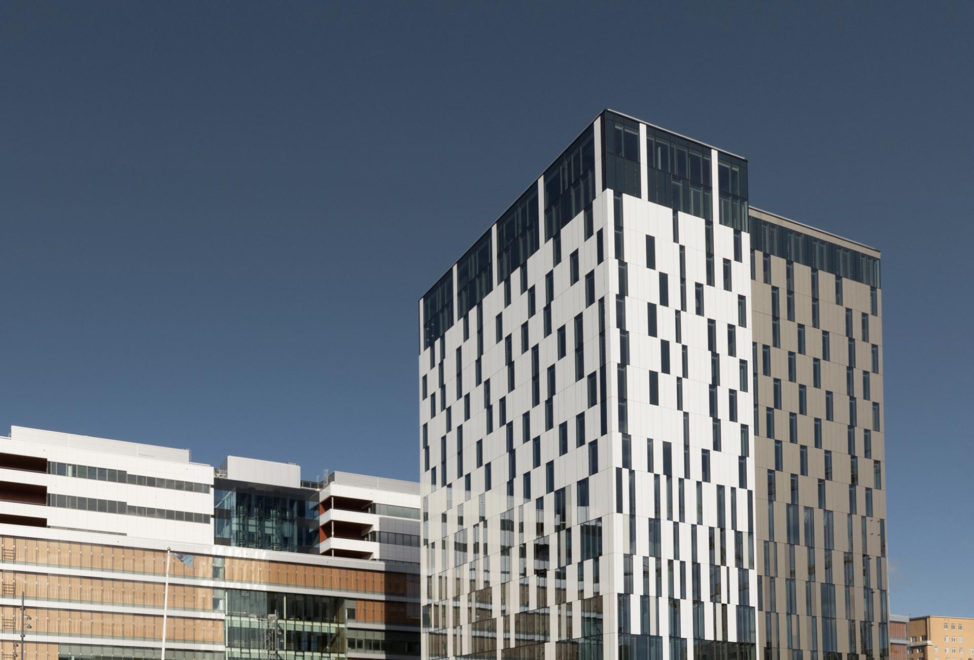 Elite Carolina Tower